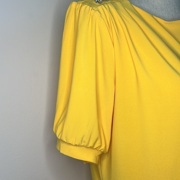 DIANA BELLE YELLOW PETITE TOP ✨✨✨ - Picture 7 of 8